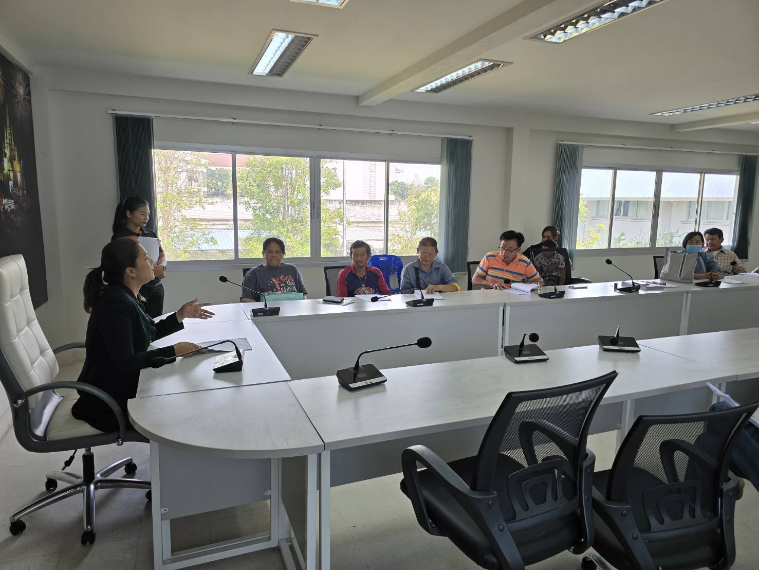 title - ปฏิรูปที่ดินจังหวัดเพชรบุรี มอบหมายกลุ่มการเงินบัญชีและจัดเก็บผลประโยชน์ ดำเนินการจัดทำสัญญากู้ยืมเงินกองทุนการปฏิรูปที่ดินเพื่อเกษตรกรรม และมอบสินเชื่อให้แก่เกษตรกรในเขตปฏิรูปที่ดินจังหวัดเพชรบุรี